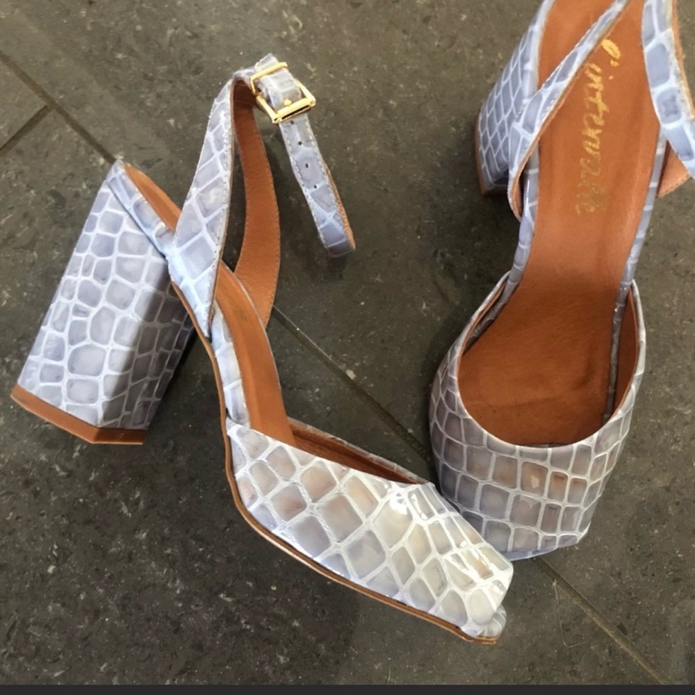 Patent leather peep toe sandal with block heel